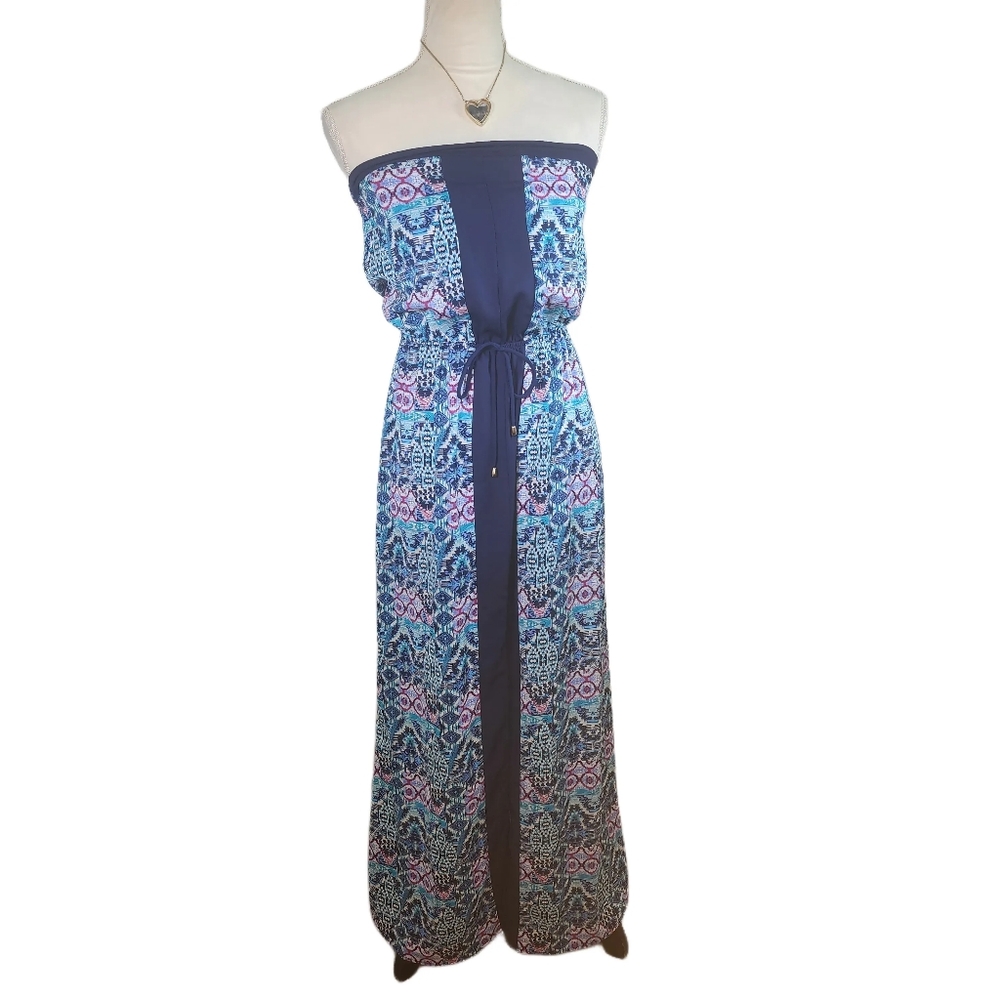 Xhilaration. Strapless, maxi dress w/ front slit. Size: XS